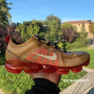 nike air vapormax 2019 crimson gold